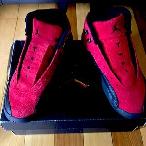 Grade school Jordan 12 size 5